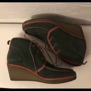 Olukai green wedge ankle bootie